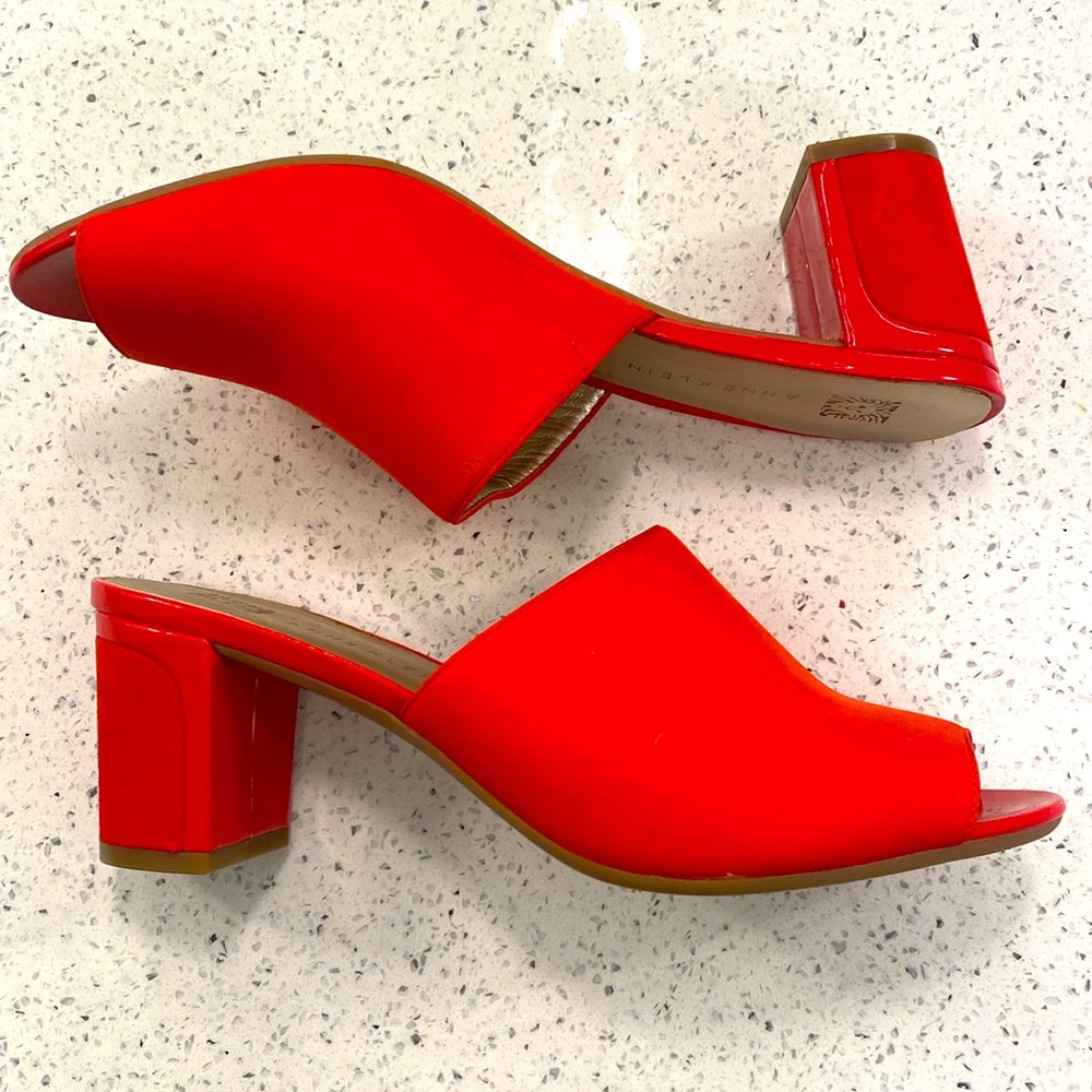 Anne Klein suede mules 7.5